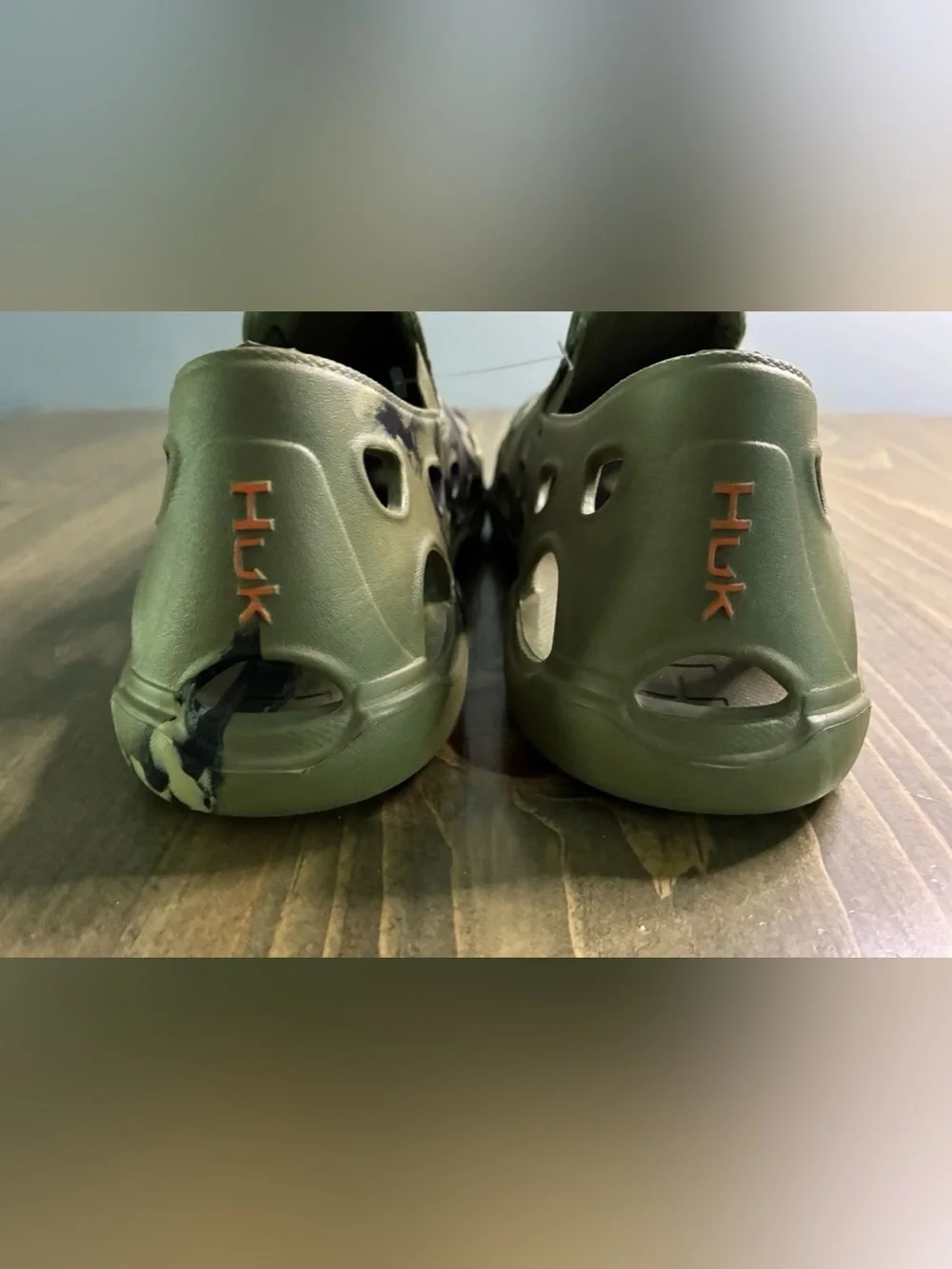 Huk Performance Fishing Brewster ATR Men’s Sz 8 Rubber Shoes Green Camo New tags